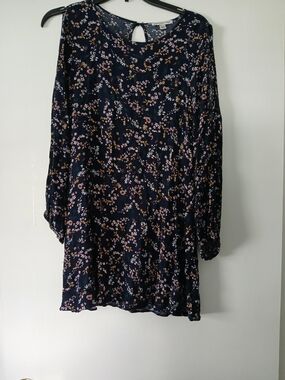 American Eagle Outfitters Navy Floral Long-Sleeve Shift Dress